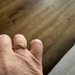 Elegant Gold Infinity Ring